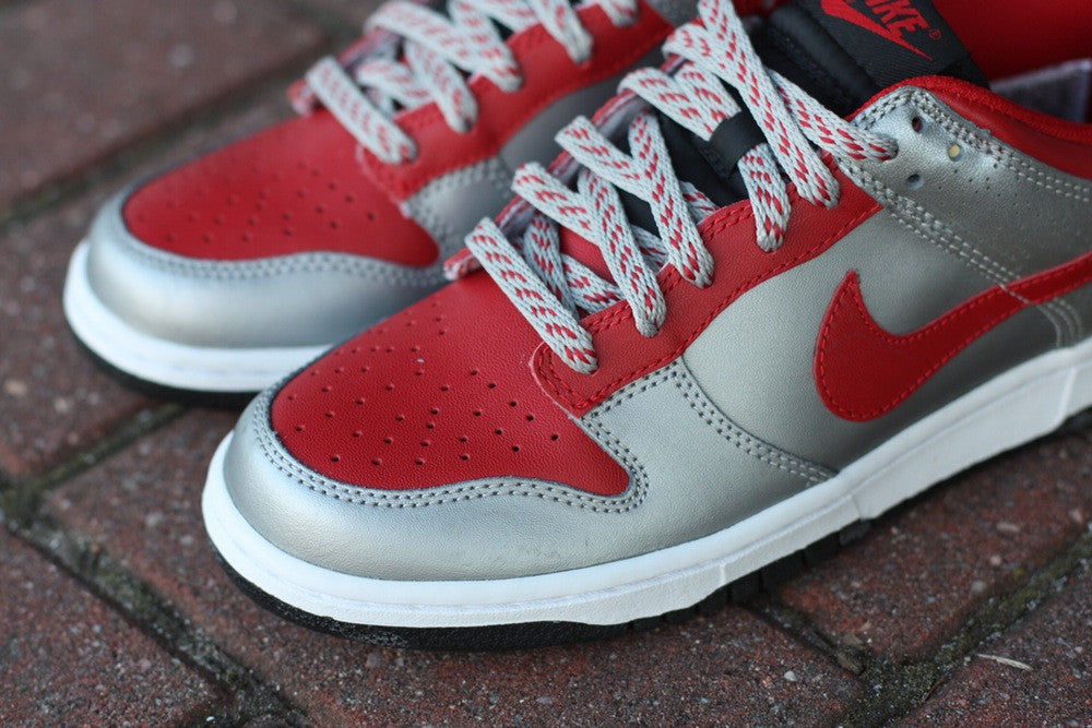 NIKE DUNK LOW VARSITY RED METALLIC 318019 661 - thesneakerspy