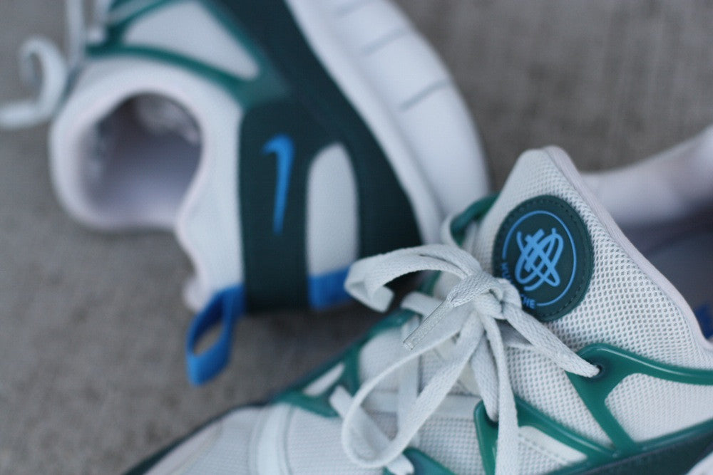 NIKE FREE HUARACHE LIGHT ATOMIC TEAL 555440 043 - thesneakerspy