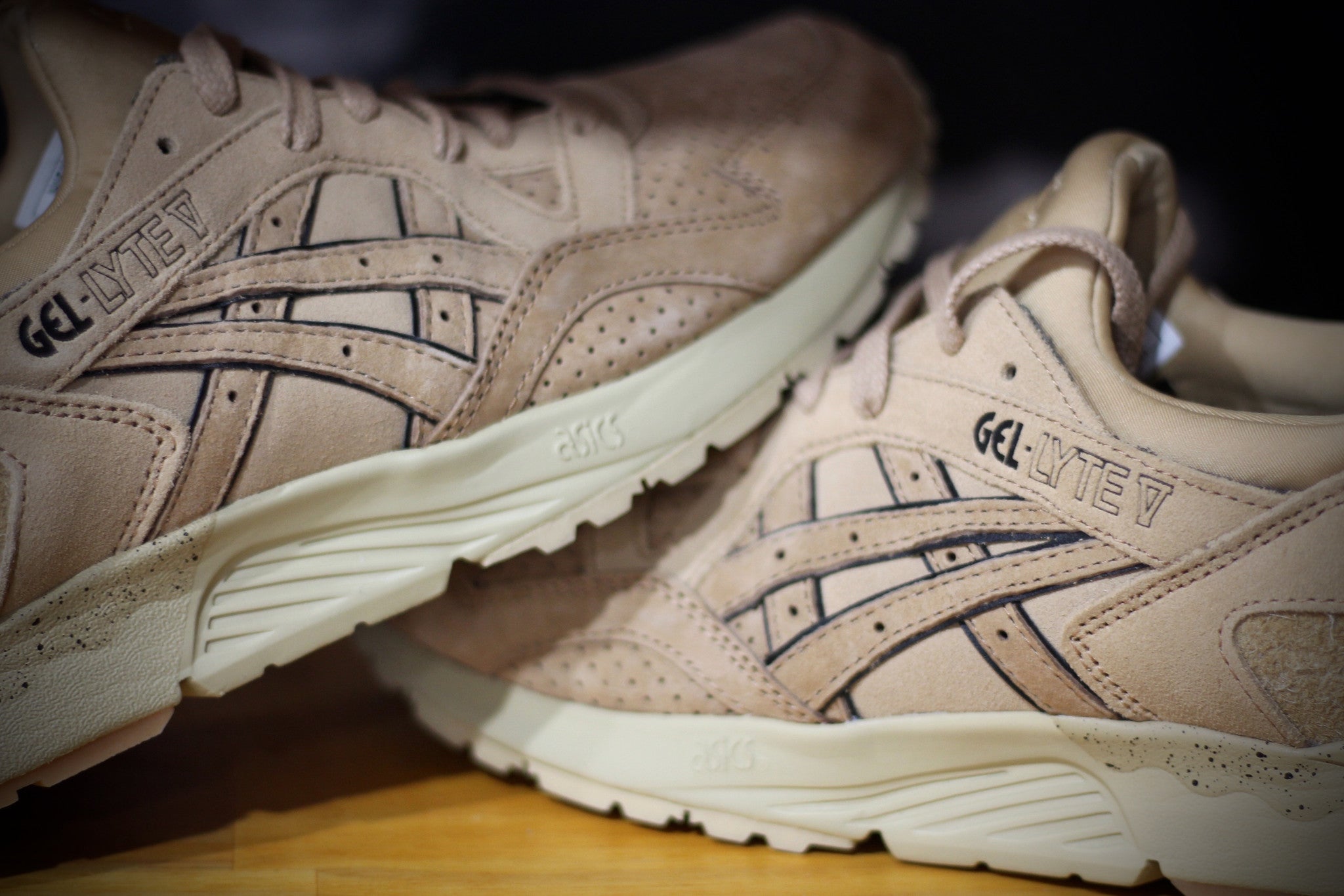 ASICS GEL LYTE V X MONKEY TIME "SAND LAYER" H6H3K - thesneakerspy