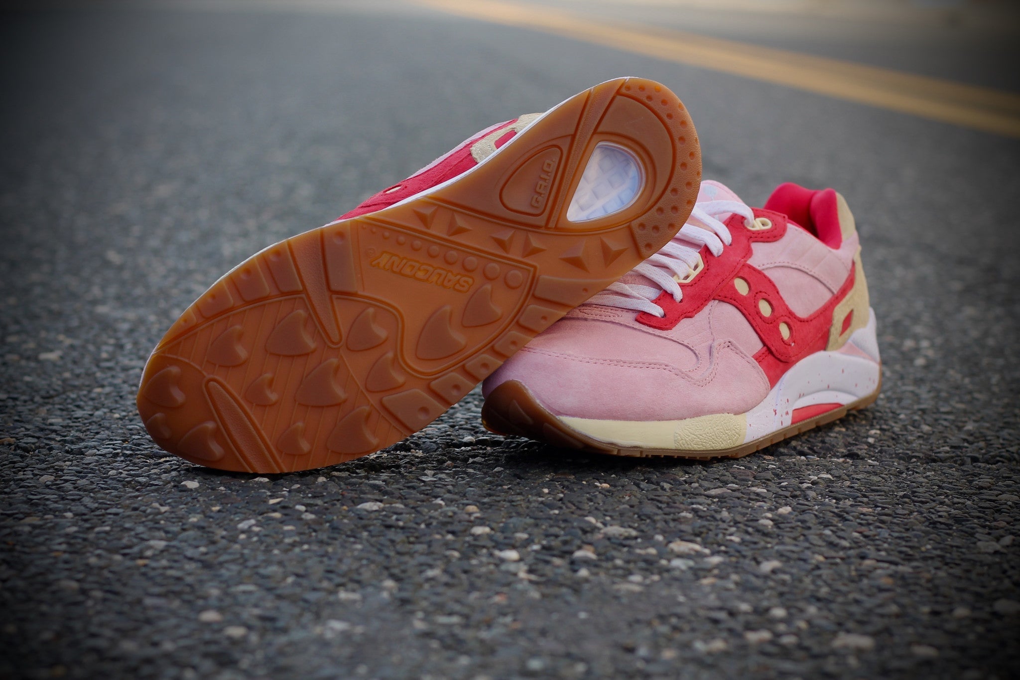 SAUCONY G9 SHADOW 5 SCOOPS PACK "Vanilla Strawberry" S70185-1 - thesneakerspy