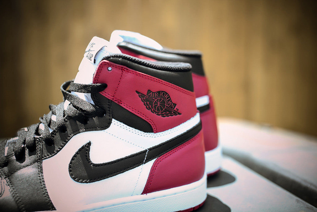 AIR JORDAN RETRO 1 "BLACK TOE" 555088-184 - thesneakerspy